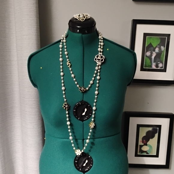 None Jewelry - Pearl & Flower Necklace with Hair Accessory Costume Jewelry in White Black Gold